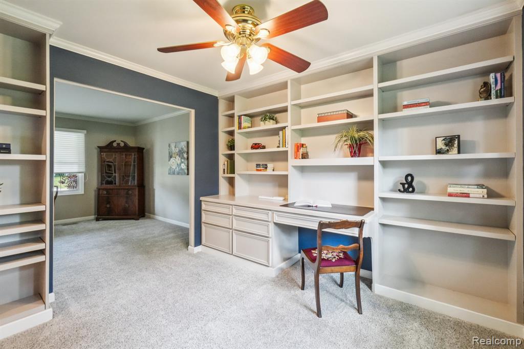 5372 Fieldcrest Drive, Shelby Twp, MI 48316 — Photo 8