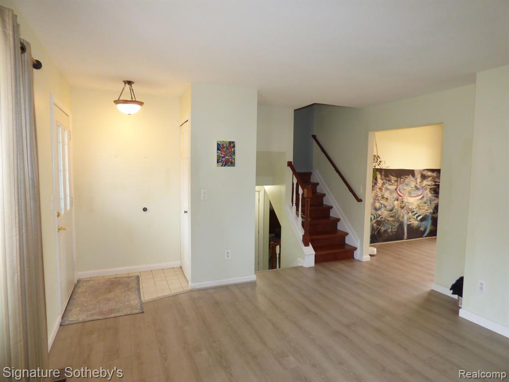 422 MASSOIT Street, Clawson, MI — Photo 2