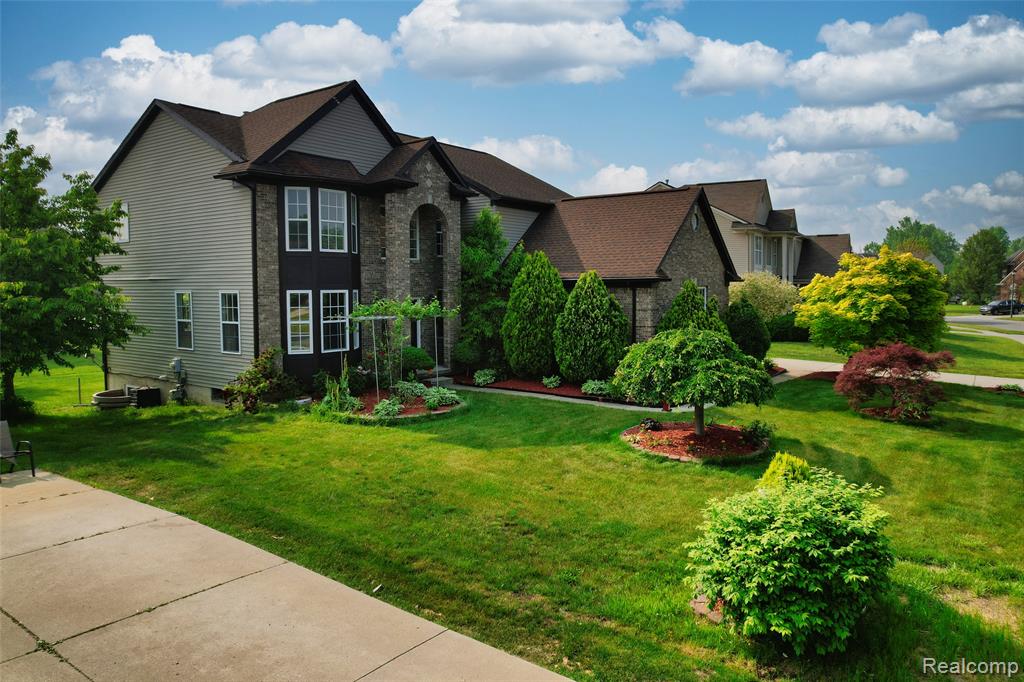 6330 Sadie Lane, Belleville, MI 48111 — Photo 4