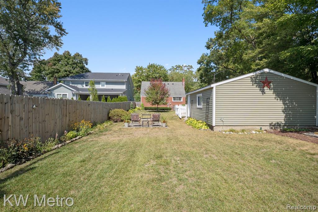 903 Hickory Avenue, Royal Oak, MI 48073 — Photo 36