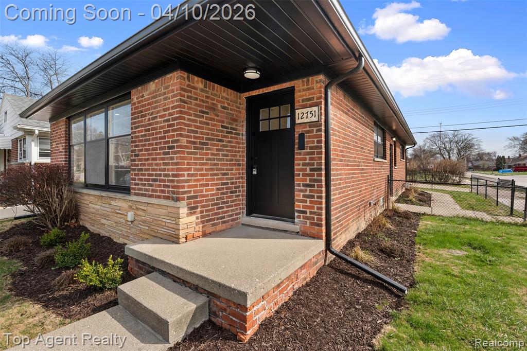 12751 Oak Park Boulevard, Oak Park, MI 48237 — Photo 5