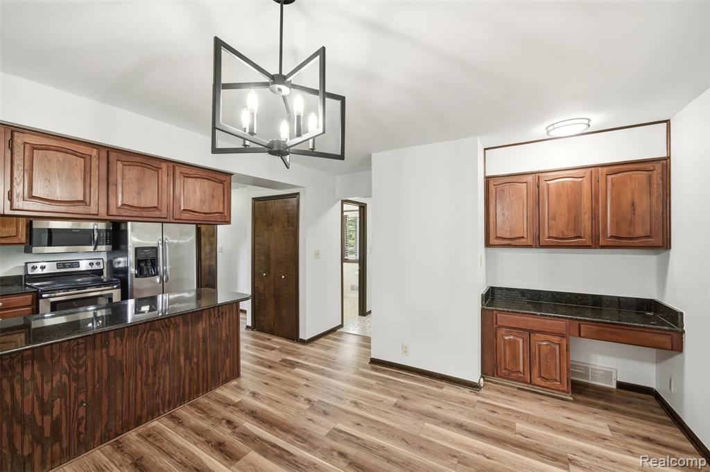 29940 29 Mile Road, Lenox, MI 48048 — Photo 15