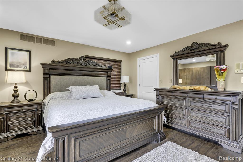 6248 Whitefield Street, Dearborn Heights, MI 48127 — Photo 12