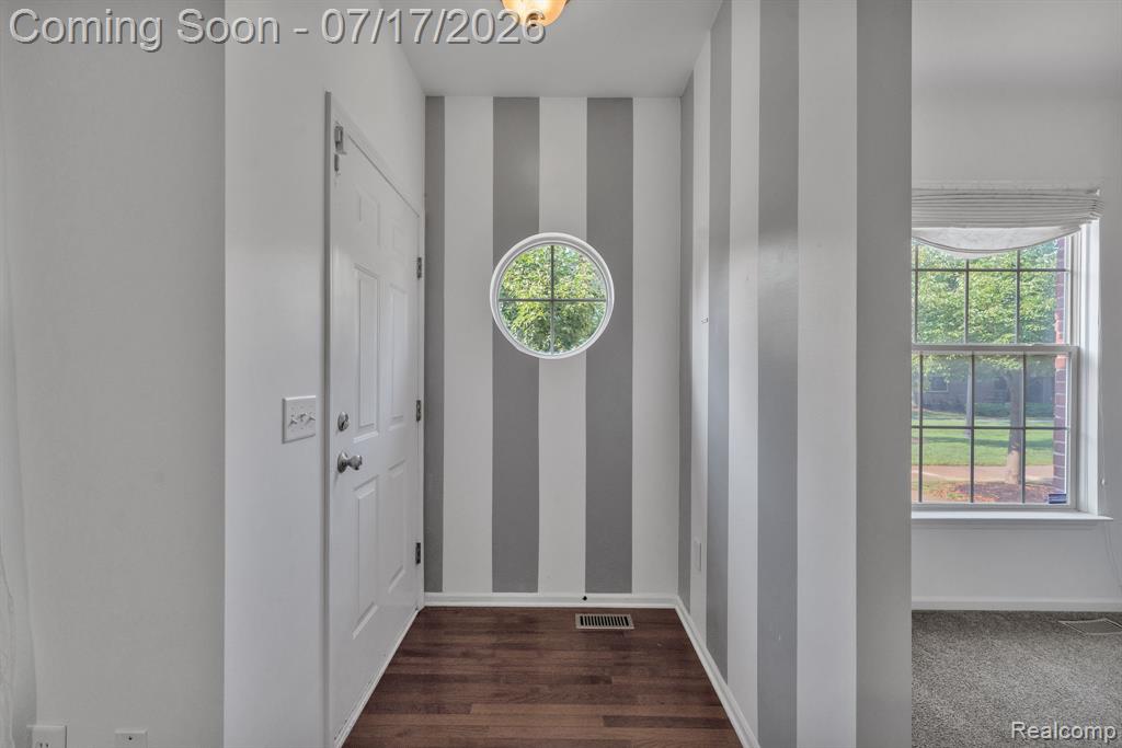 41101 N Maplewood Drive, Canton, MI 48187 — Photo 22