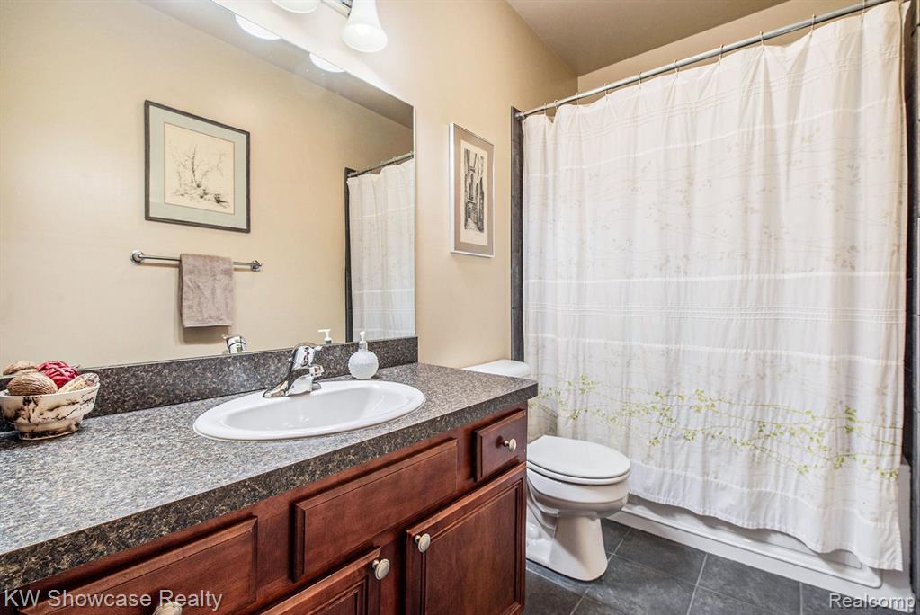 988 RIDGELINE Drive, Boyne City, MI 49712 — Photo 29