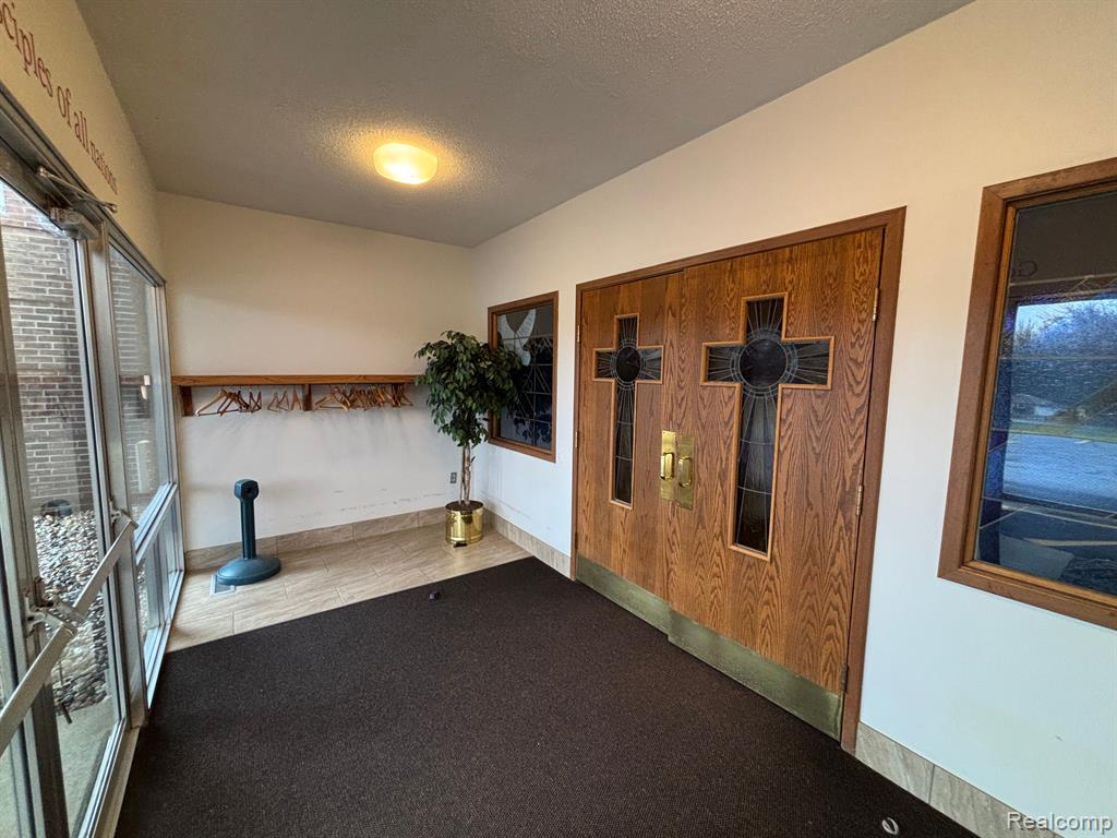 961 E MAPLE Street, Holly, MI 48442 — Photo 18
