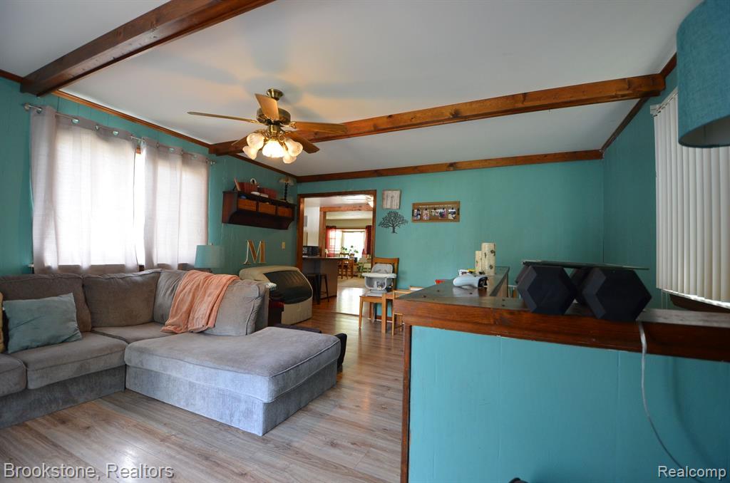 10083 HEGEL Road, Goodrich Vlg, MI — Photo 11