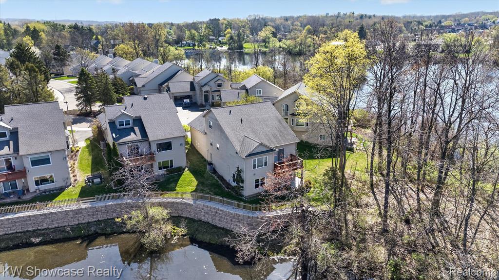 707 Pointe Court, Milford, MI 48381 — Photo 44