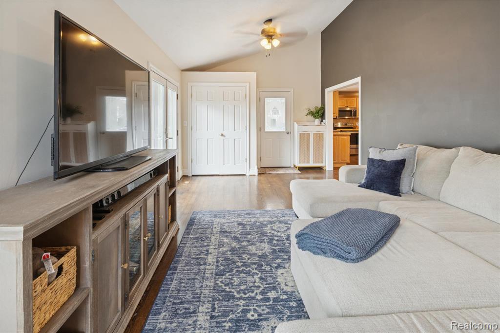 201 Pleasant Street, Romeo, MI 48065 — Photo 17