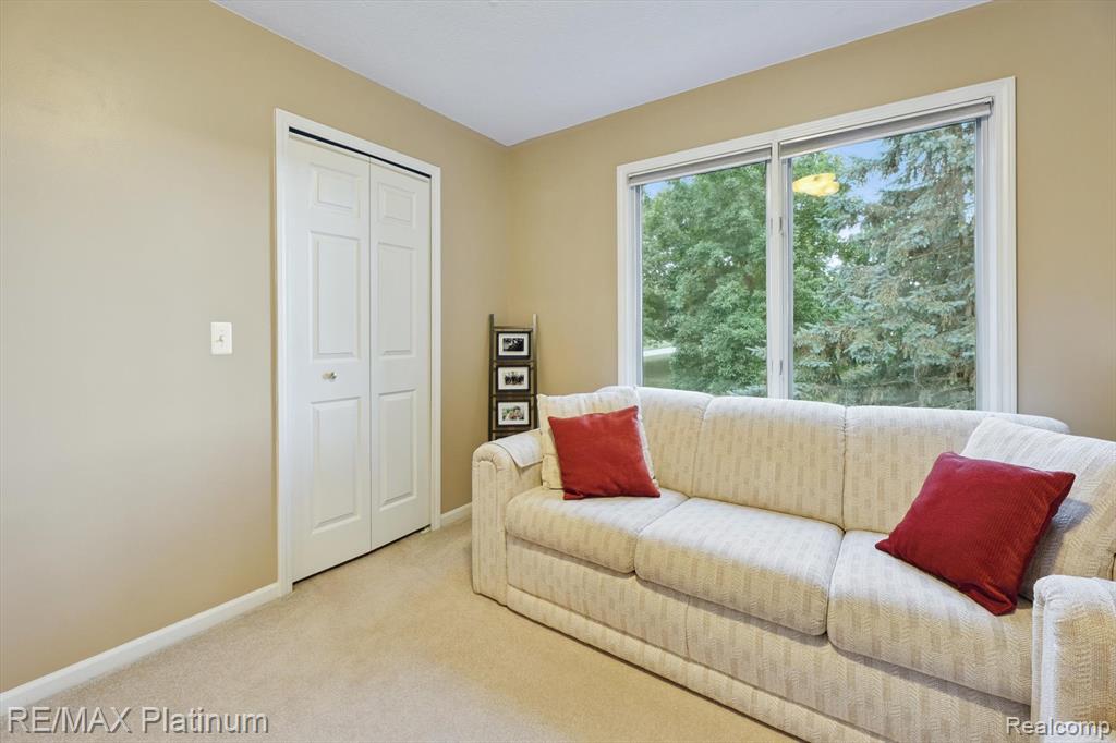 8872 Thornapple Drive, Pinckney, MI 48169 — Photo 47