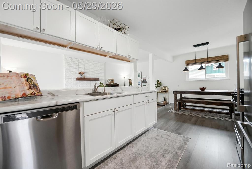 8941 Bristol Court, Ypsilanti, MI 48198 — Photo 8