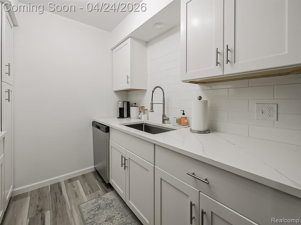 3433 Hillside Drive, 36, Royal Oak, MI 48073 — Photo 7