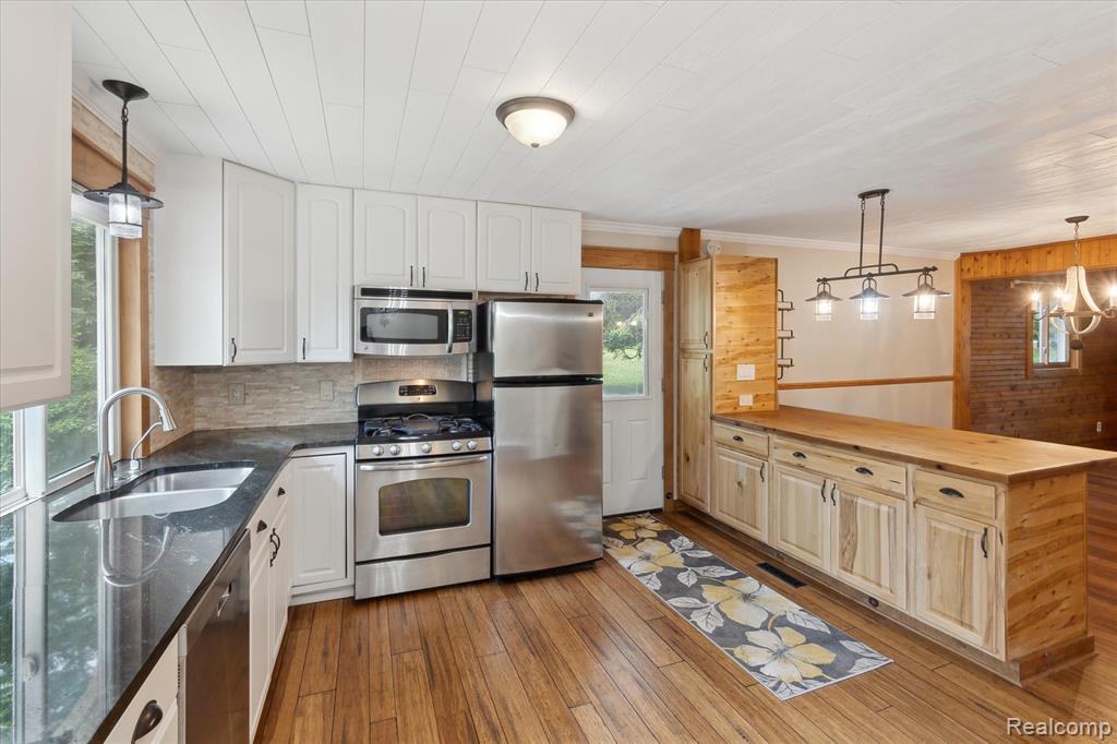 15279 Outer Drive, Linden, MI 48451 — Photo 11