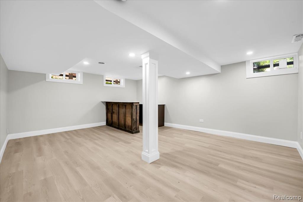 19156 Greenlawn Street, Detroit, MI 48221 — Photo 27