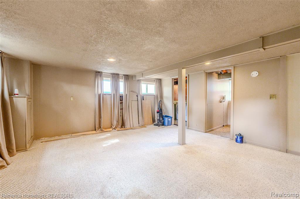 6842 Geronimo Street, Westland, MI — Photo 17