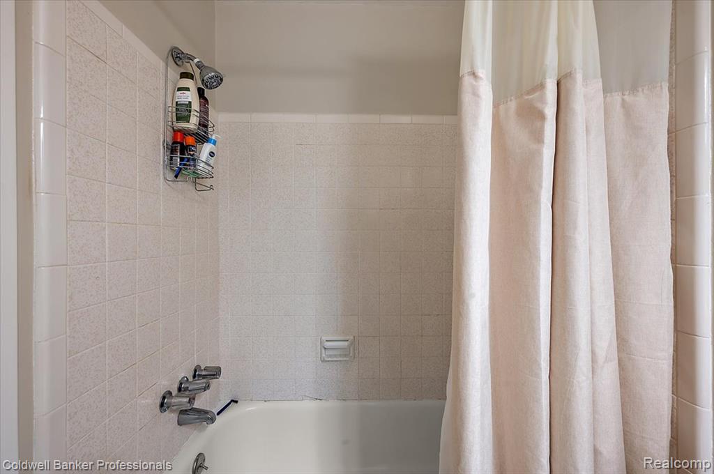 38167 Greenwood Street, Westland, MI — Photo 25