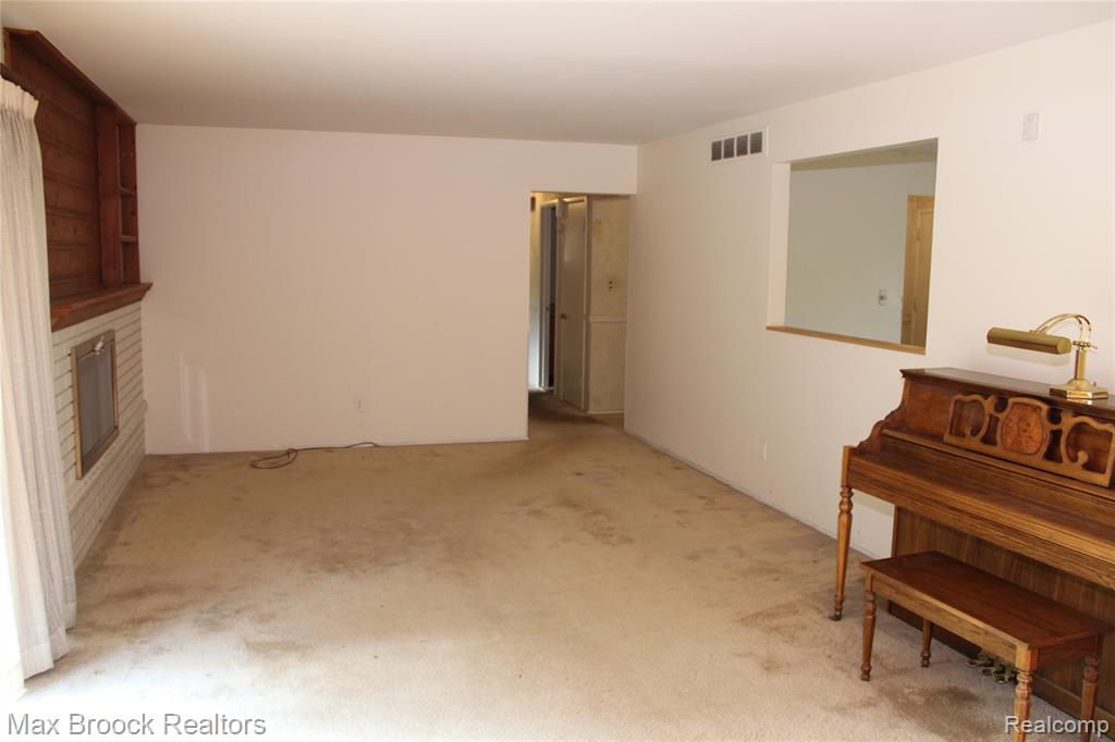 423 Dalebrook Lane, Bloomfield Hills, MI 48301 — Photo 9