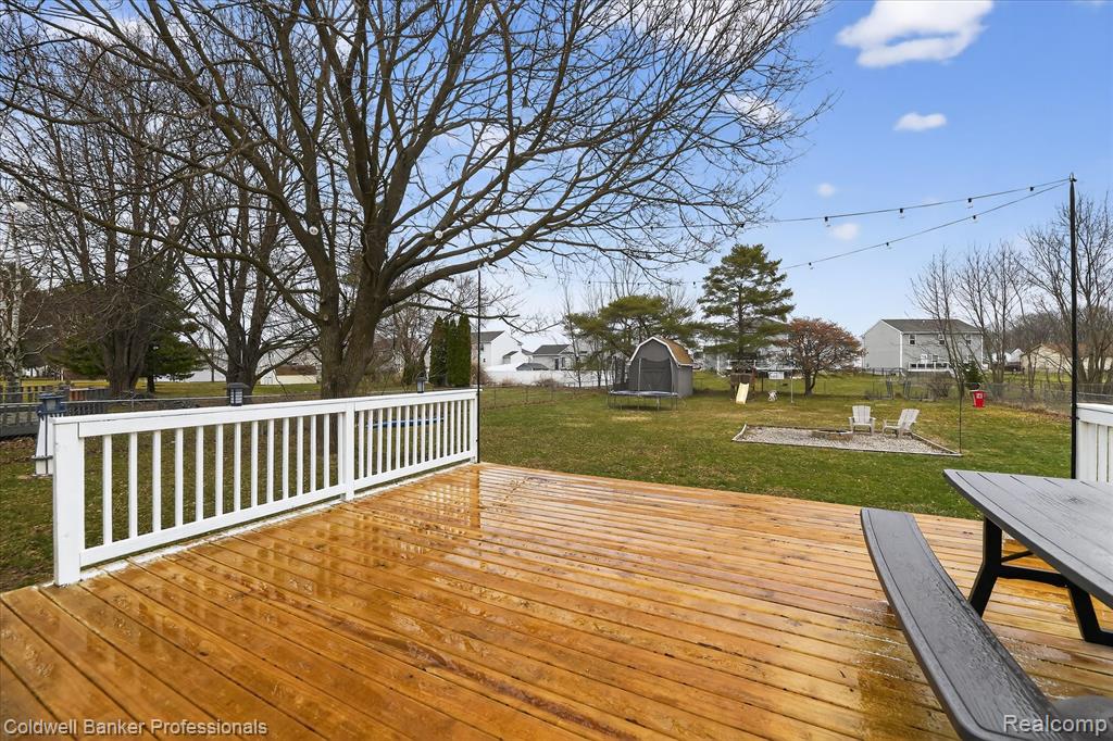 6163 King Arthur Drive, Swartz Creek, MI 48473 — Photo 37