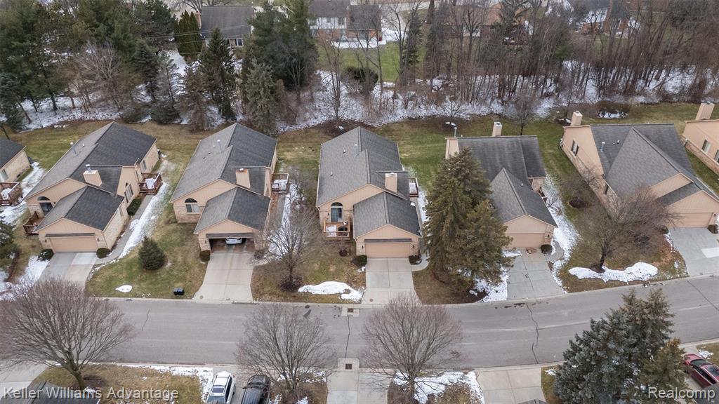 35173 Knollwood Lane, Farmington, MI 48335 — Photo 56