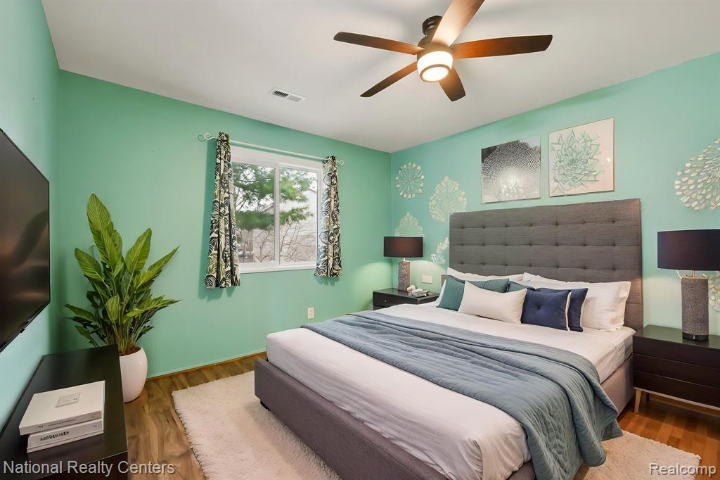 924 Saybrook Drive, Waterford, MI 48327 — Photo 14