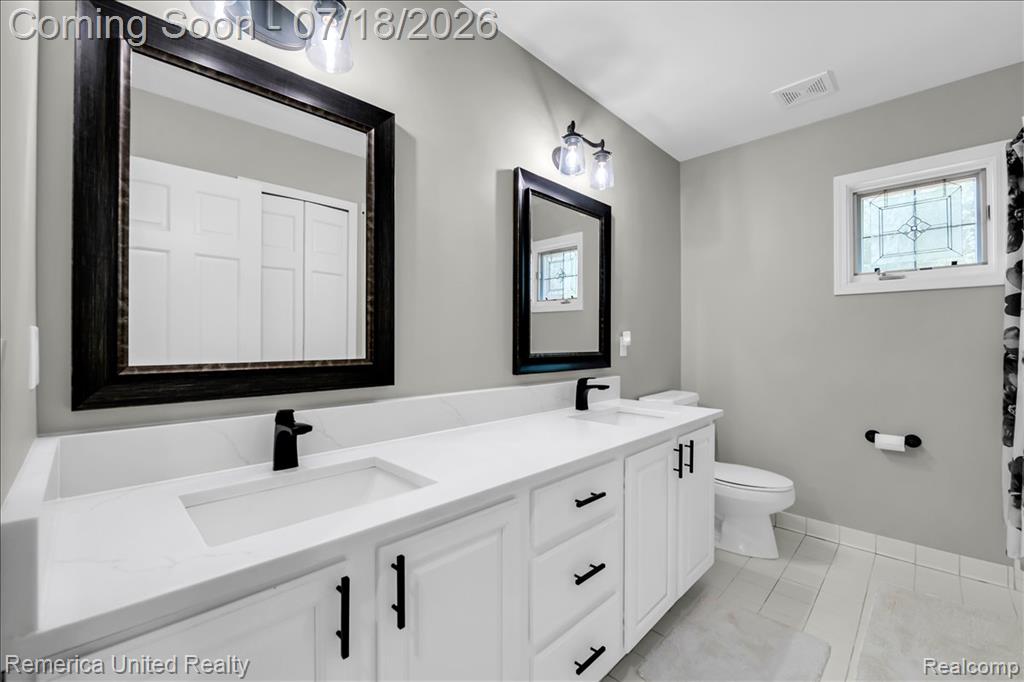 9438 Deer Creek Court, Brighton, MI 48114 — Photo 40