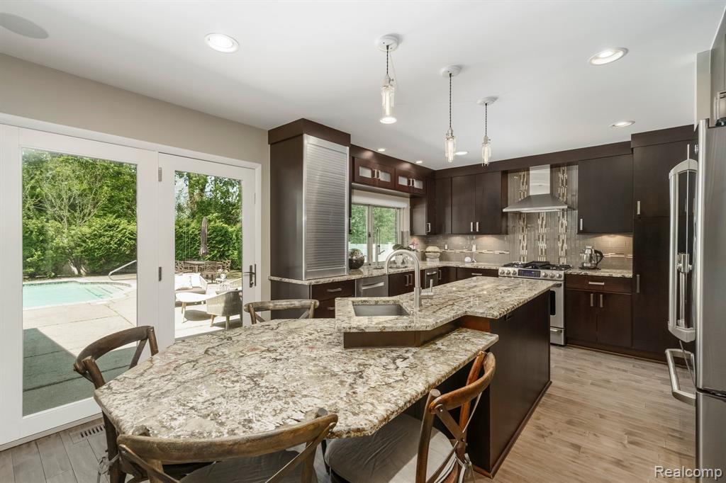 5156 Chestershire Court, West Bloomfield, MI — Photo 4