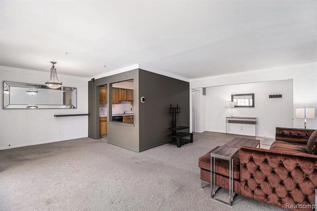 470 Fox Hills Drive N, A-5, Bloomfield Hills, MI 48304 — Photo 6