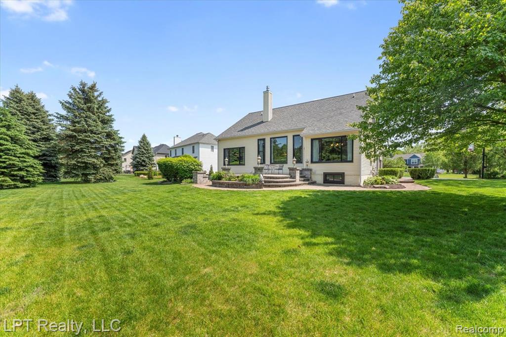 8617 Bonaventure Drive, Brighton, MI 48116 — Photo 42