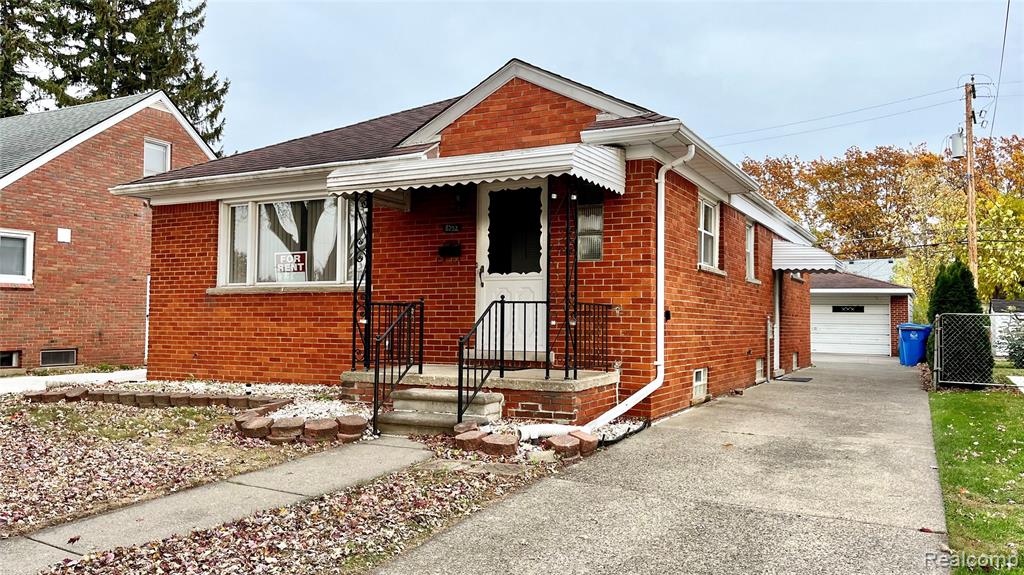 8252 Dale Street, Dearborn Heights, MI 48127 — front exterior