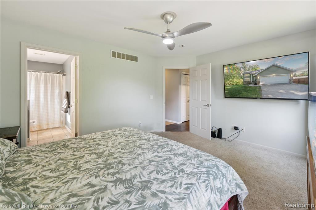 4577 Oaklawn Drive, Pinckney, MI 48169 — Photo 19