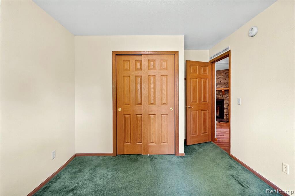 5206 Lippincott Boulevard, Burton, MI 48519 — Photo 26