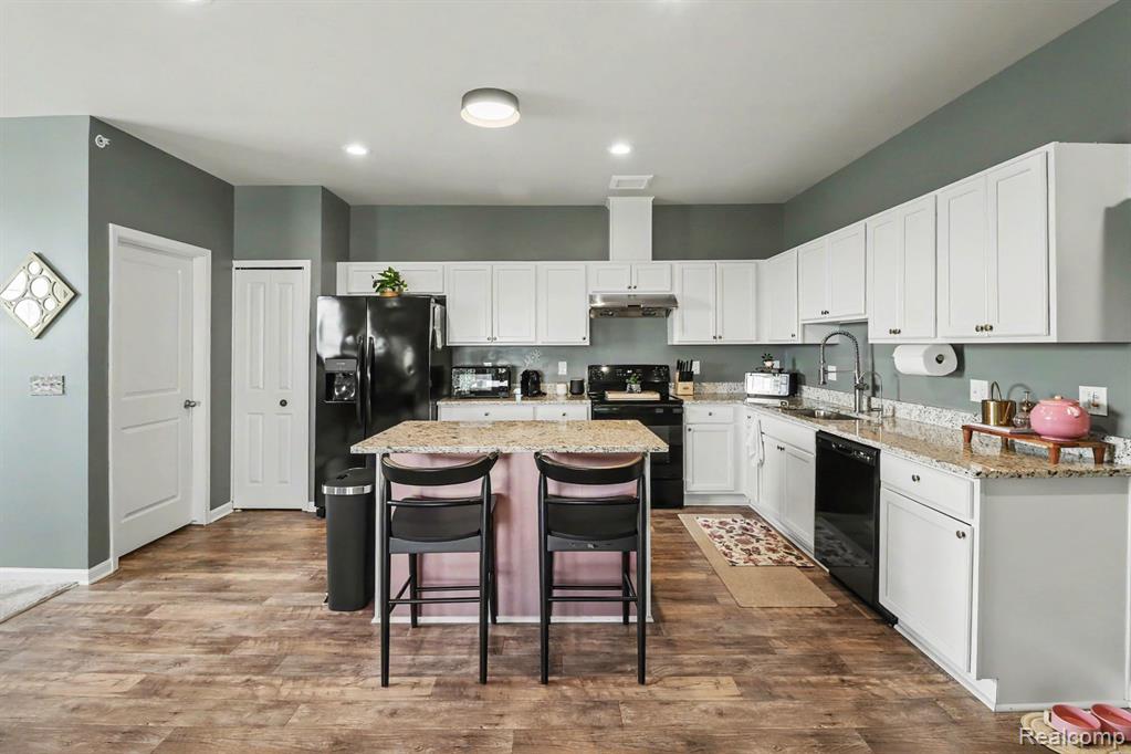 9864 Ridge Run Street, Howell, MI 48855 — Photo 13