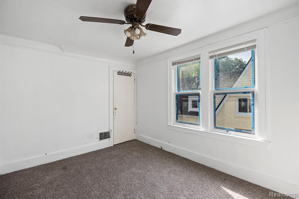 5261 Lakeview Street, Detroit, MI 48213 — Photo 36