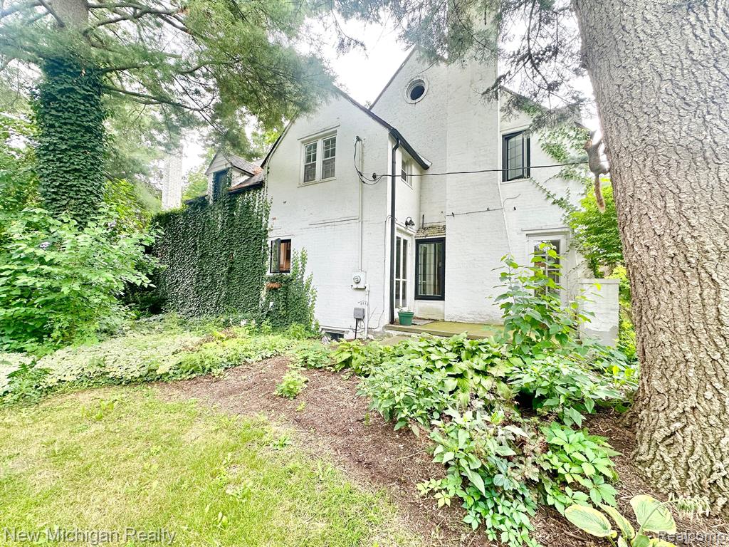 622 CLARK Street, Owosso, MI 48867 — Photo 9