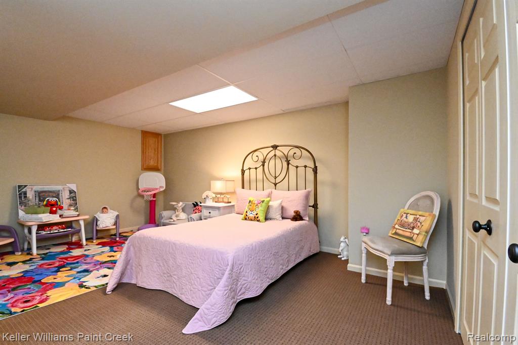 4442 WISTERIA Court, Warren, MI 48092 — Photo 34