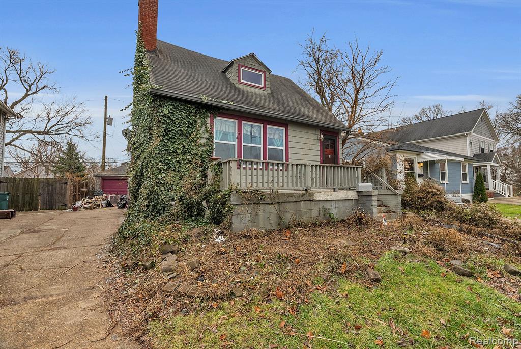 534 E CAMBOURNE Street, Ferndale, MI 48220 — Photo 6
