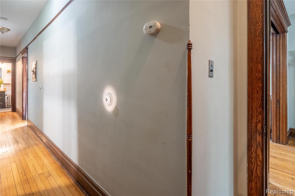 662 Van Dyke Street, Detroit, MI 48214 — Photo 9