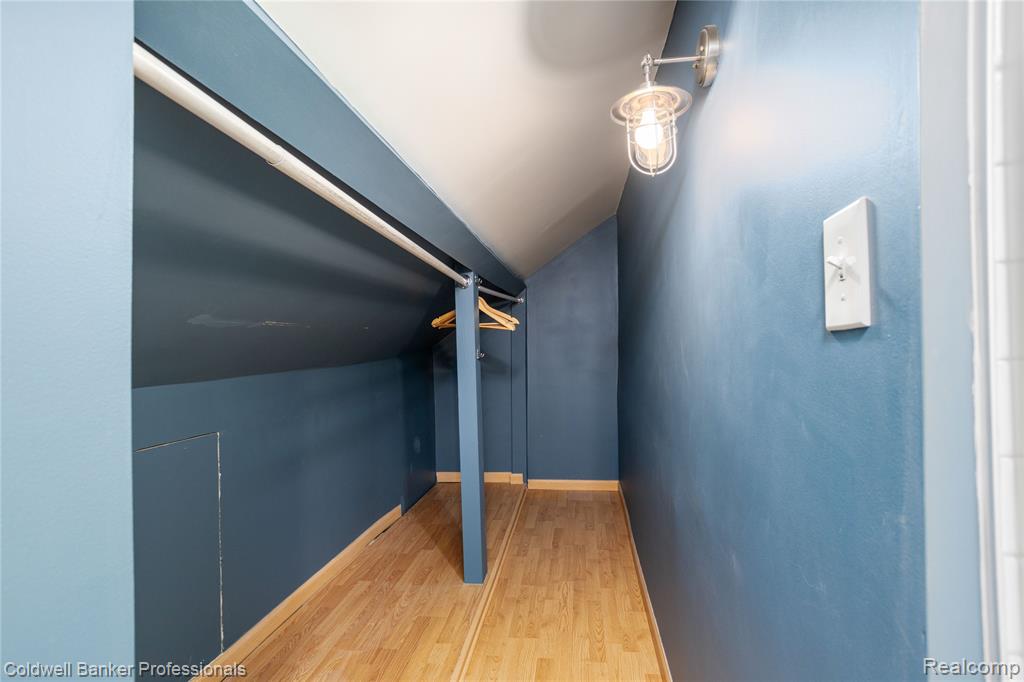 909 Hoffman Avenue, Royal Oak, MI 48067 — Photo 23