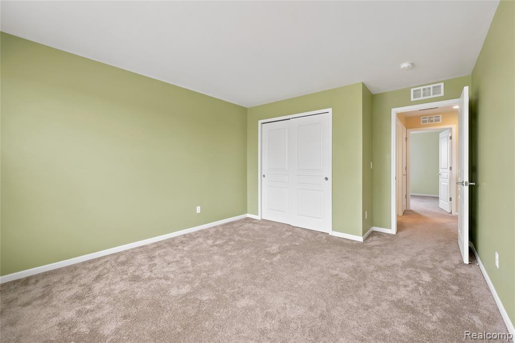 56626 Leeds Lane, Macomb, MI 48042 — Photo 30