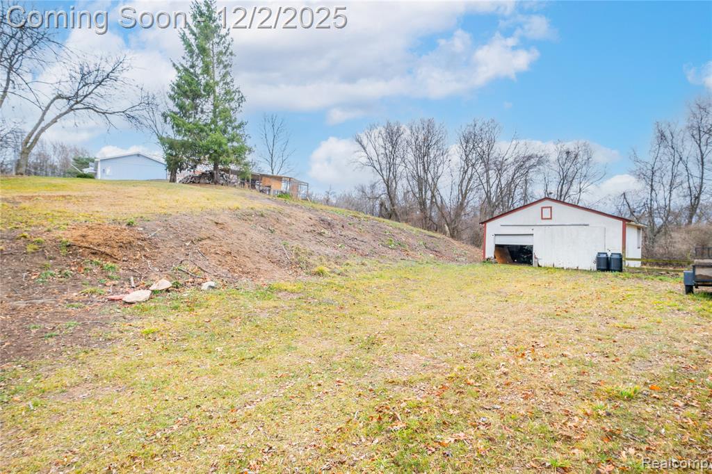 2400 Hummer Lake Road, Ortonville, MI 48462 — Photo 23
