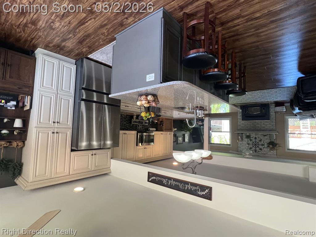 682 Queens Way, Canton, MI 48188 — Photo 5