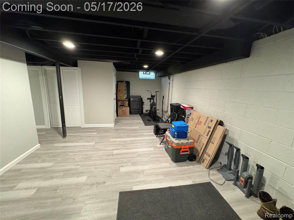 19242 Raymond Street, Grosse Pointe Woods, MI 48236 — Photo 19