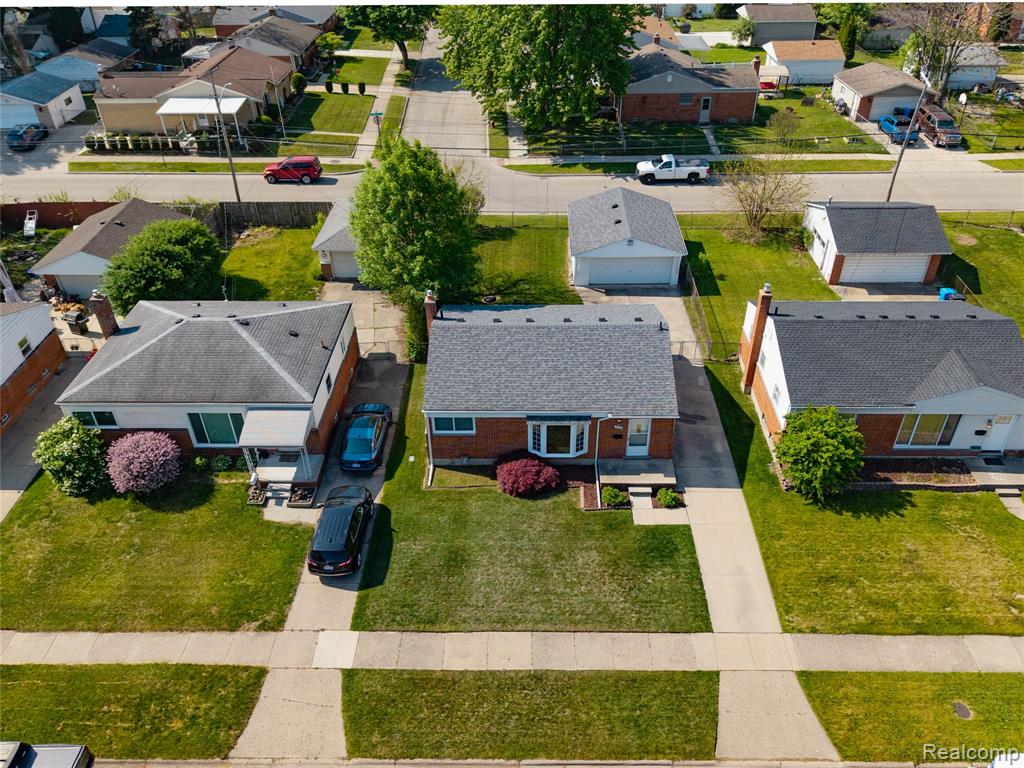 348 Sonia Avenue, Madison Heights, MI 48071 — Photo 2