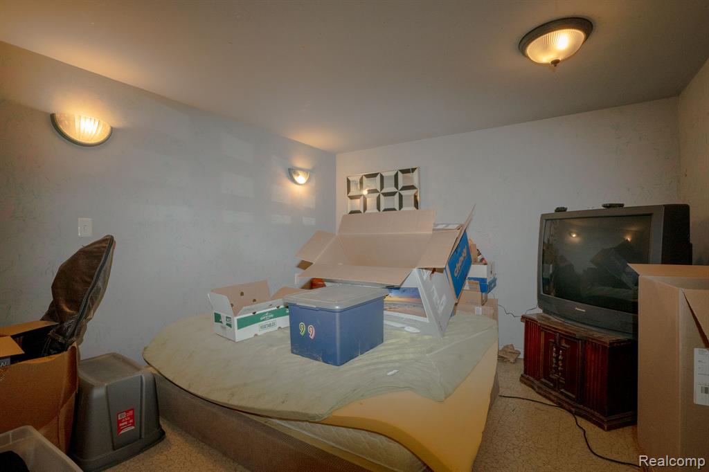 41381 Clayton Street, Clinton Twp, MI 48038 — Photo 23