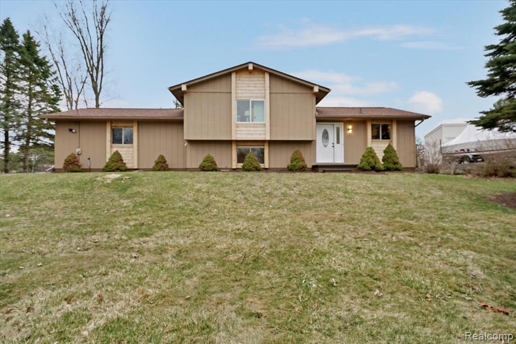 1365 Thistleridge, Groveland, MI 48442 — Photo 50