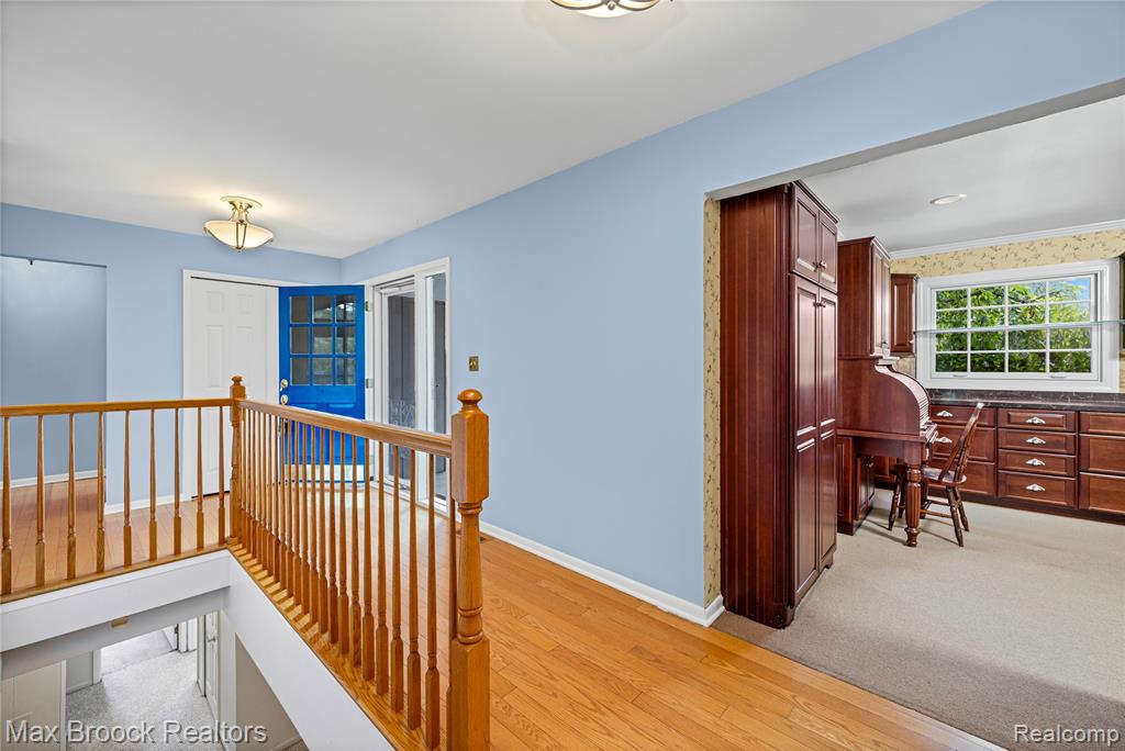 35550 Pleasant Valley Road, Farmington Hills, MI, 48331