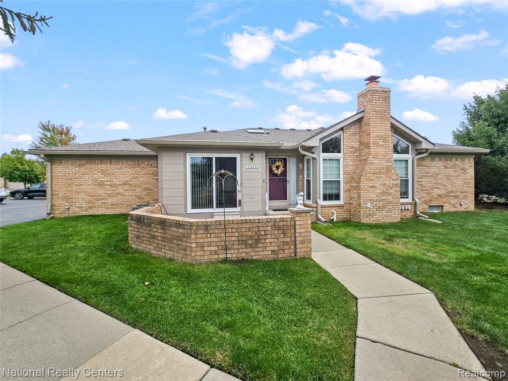 59321 Royal Oak Court, Washington, MI — front exterior