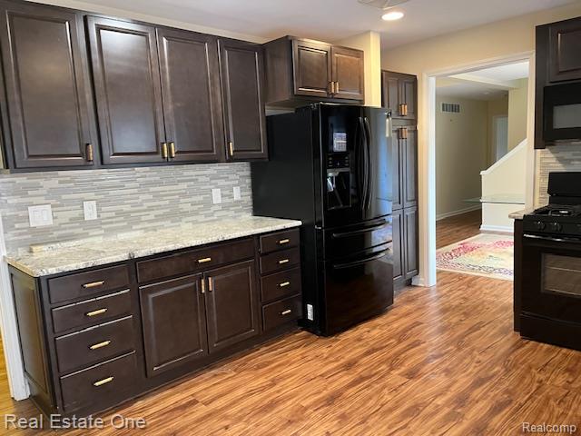7453 Pepper Creek, West Bloomfield, MI — Photo 8
