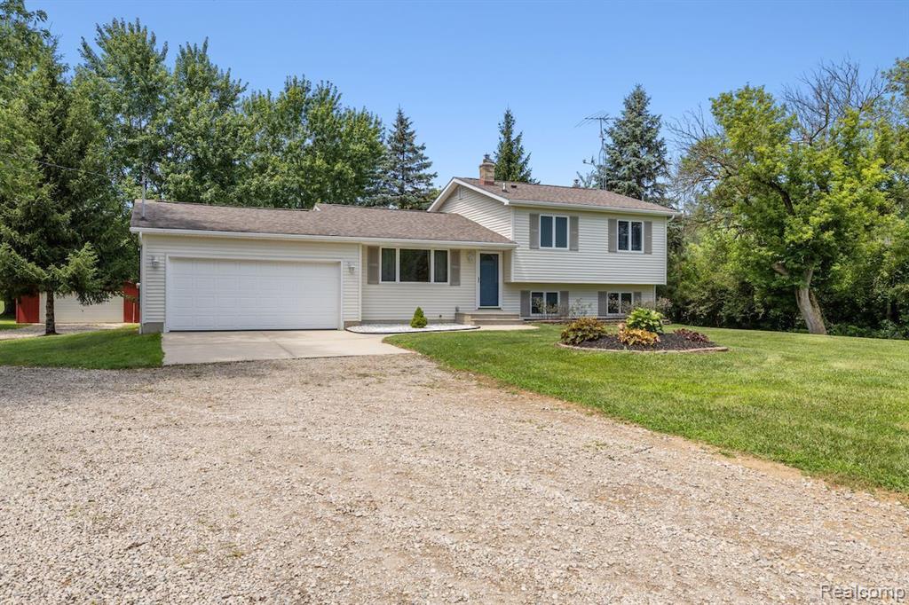 8622 S BYRON Road, Gaines Vlg, MI 48436 — Photo 27