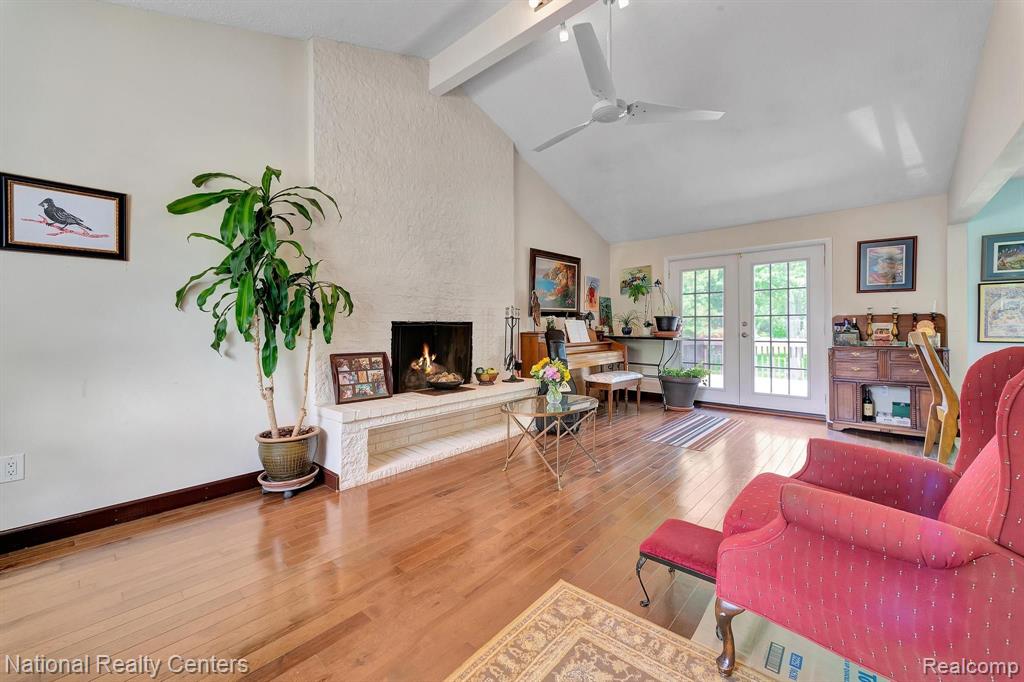 5450 Pocono Street, West Bloomfield, MI 48323 — Photo 13